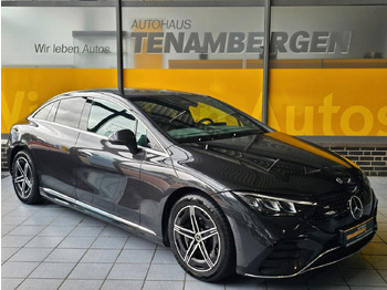 سيارة MERCEDES-BENZ