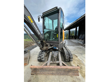 حفارة Volvo ECR25D: صور 2