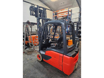 رافعة شوكية كهربائية Linde E16L-02: صور 4