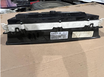 لوحة القيادة Continental FH4: صور 2 لوحة القيادة Continental FH4: صور 2