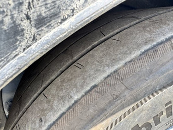 آلة تمزيق صناعية KOMPTECH GmbH TERMINATOR 5000 S: صور 4