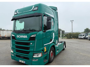 شاحنة جرار SCANIA R 450