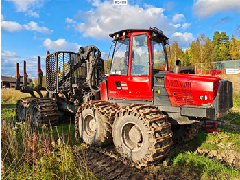 شاحنات نقل الأخشاب في الغابات KOMATSU