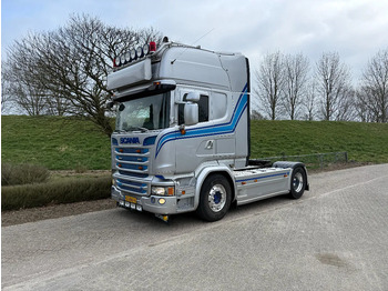 شاحنة جرار SCANIA R 520