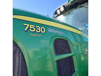 جرار JOHN DEERE 7530 PREMIUM: صور 4