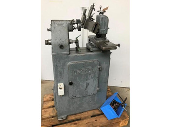 آلة تصنيع المعادن