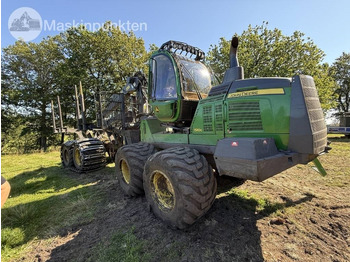 شاحنات نقل الأخشاب في الغابات John Deere 1510 G: صور 3