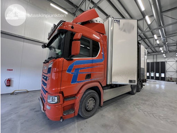 مبردة شاحنة SCANIA R 520