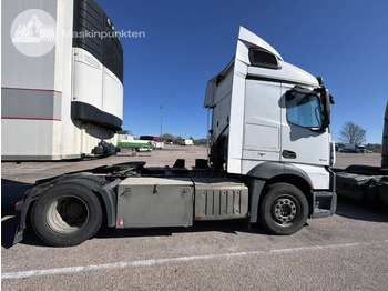 شاحنة جرار MERCEDES-BENZ Actros 1843