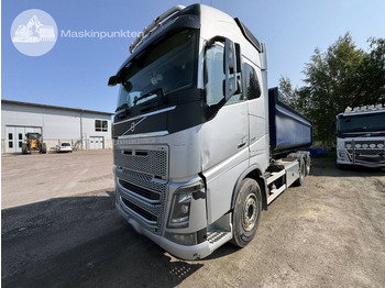 شاحنة ذات الخطاف VOLVO FH16 750