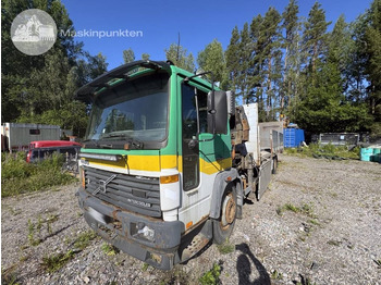 شاحنة كرين VOLVO FL