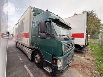 بصندوق مغلق شاحنة Volvo FM 9 300: صور 2