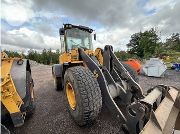 اللودر بعجل VOLVO L70D