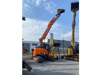 حفارات زحافة DOOSAN DX140LCR-5
