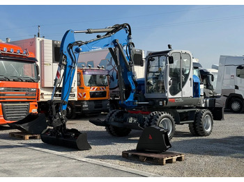 حفارة على عجلات WACKER