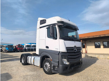 شاحنة جرار MERCEDES-BENZ Actros 1845