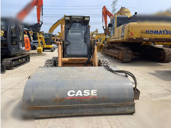 شيول صغير CASE 85XT: صور 4