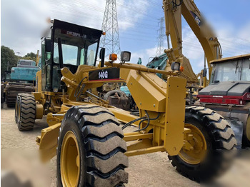 آلة تسوية الأرض CATERPILLAR 140G