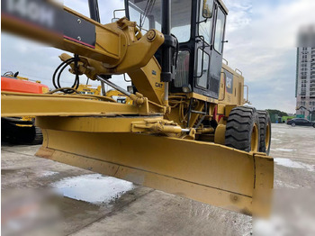 آلة تسوية الأرض CATERPILLAR 140H: صور 3