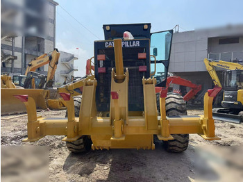 آلة تسوية الأرض CATERPILLAR 140K: صور 4