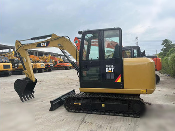حفارة مصغرة CATERPILLAR 305.5E2