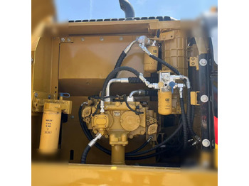 حفارات زحافة CATERPILLAR 323DL: صور 5
