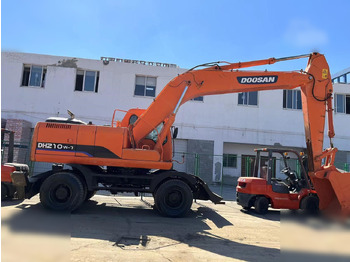 حفارة على عجلات DOOSAN DH210W-7