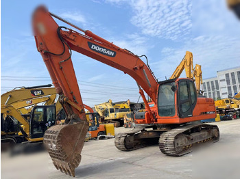حفارات زحافة DOOSAN DX225LCA