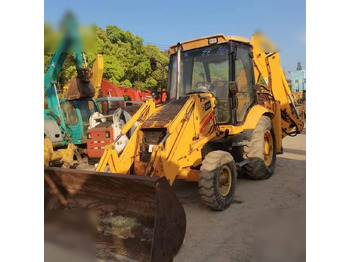 حفار متعدد الاستخدام JCB 3CX