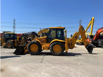حفار متعدد الاستخدام JCB 4CX