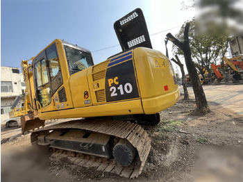حفارات زحافة KOMATSU PC210-8: صور 2