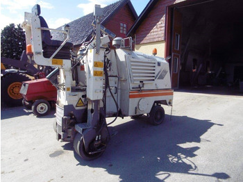 ماكينات لصقل الأسفلت WIRTGEN