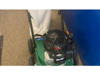 الآلات والماكينات الزراعية