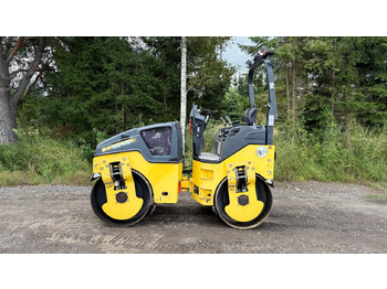 مدحلة الأسفلت BOMAG BW 135 AD-5: صور 4 مدحلة الأسفلت BOMAG BW 135 AD-5: صور 4