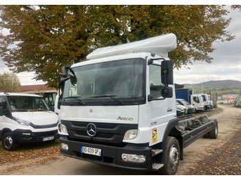 الشاسيه شاحنة MERCEDES-BENZ Atego 1218