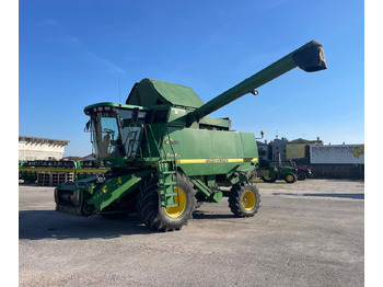 حصادة شاملة JOHN DEERE