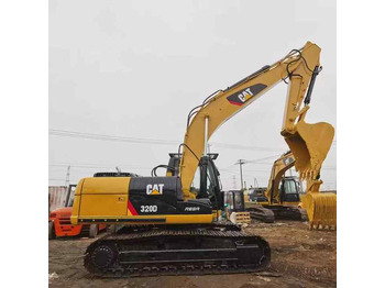 حفارة CATERPILLAR 320D
