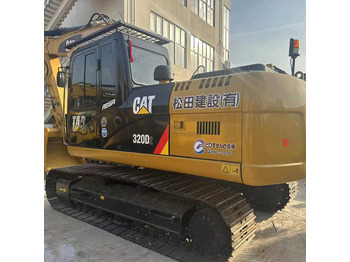 حفارة CATERPILLAR 320D