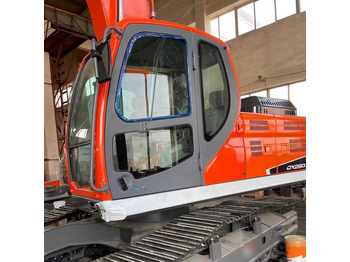 حفارات زحافة DOOSAN DX260