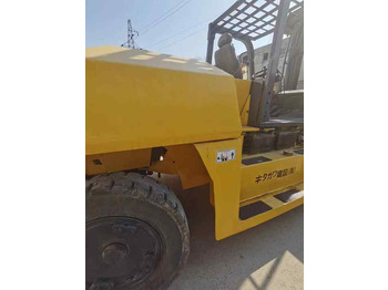 تأجير  Used Original Japan Brand komatsu 15tons Forklift for Sale  Low Working Hours Strong Power [ Copy ] Used Original Japan Brand komatsu 15tons Forklift for Sale  Low Working Hours Strong Power [ Copy ]: صور 3