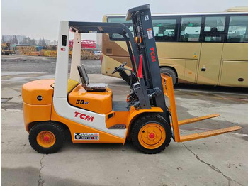تأجير  Very Cheap Price 3 Tonne TCM Forklift  Run Performance TCM30 Forklift  for Sale [ Copy ] Very Cheap Price 3 Tonne TCM Forklift  Run Performance TCM30 Forklift  for Sale [ Copy ]: صور 2