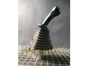 صمامات هيدروليكية KOMATSU