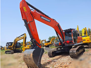 حفارات زحافة DOOSAN DX300LC