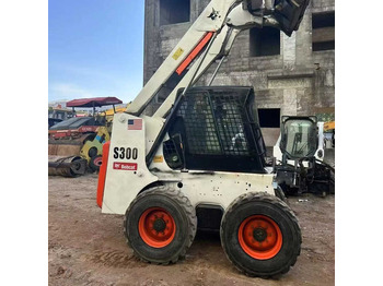 شيول صغير BOBCAT S300