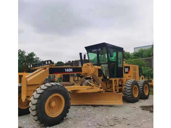 آلة تسوية الأرض CATERPILLAR 140H