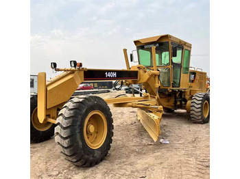 آلة تسوية الأرض CATERPILLAR 140H