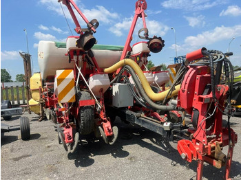 وضع البذور فى خطوط MASCHIO GASPARDO