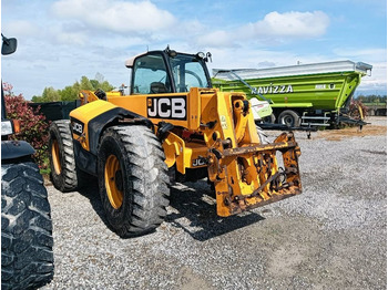 رافعة تلسكوبية JCB