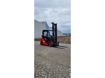 رافعة شوكية تعمل بالغاز HANGCHA XF25
