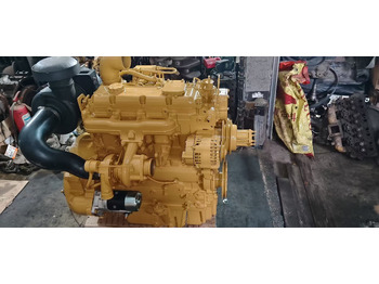 المحرك - حفارة CATERPILLAR 3054C: صور 3